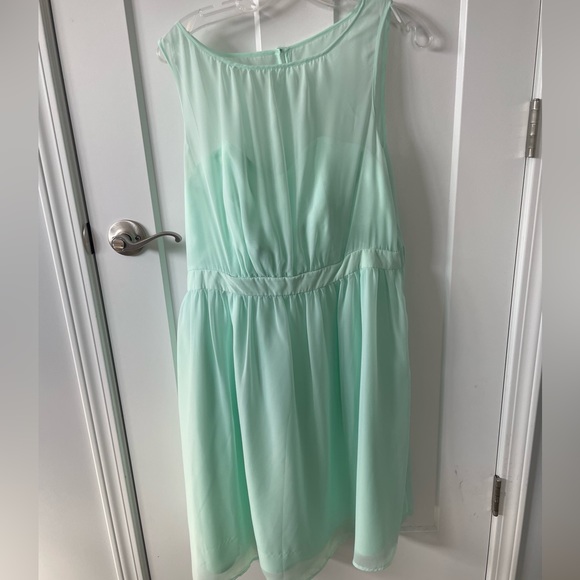 Tevolio Bridesmaid Dress - Picture 1 of 5